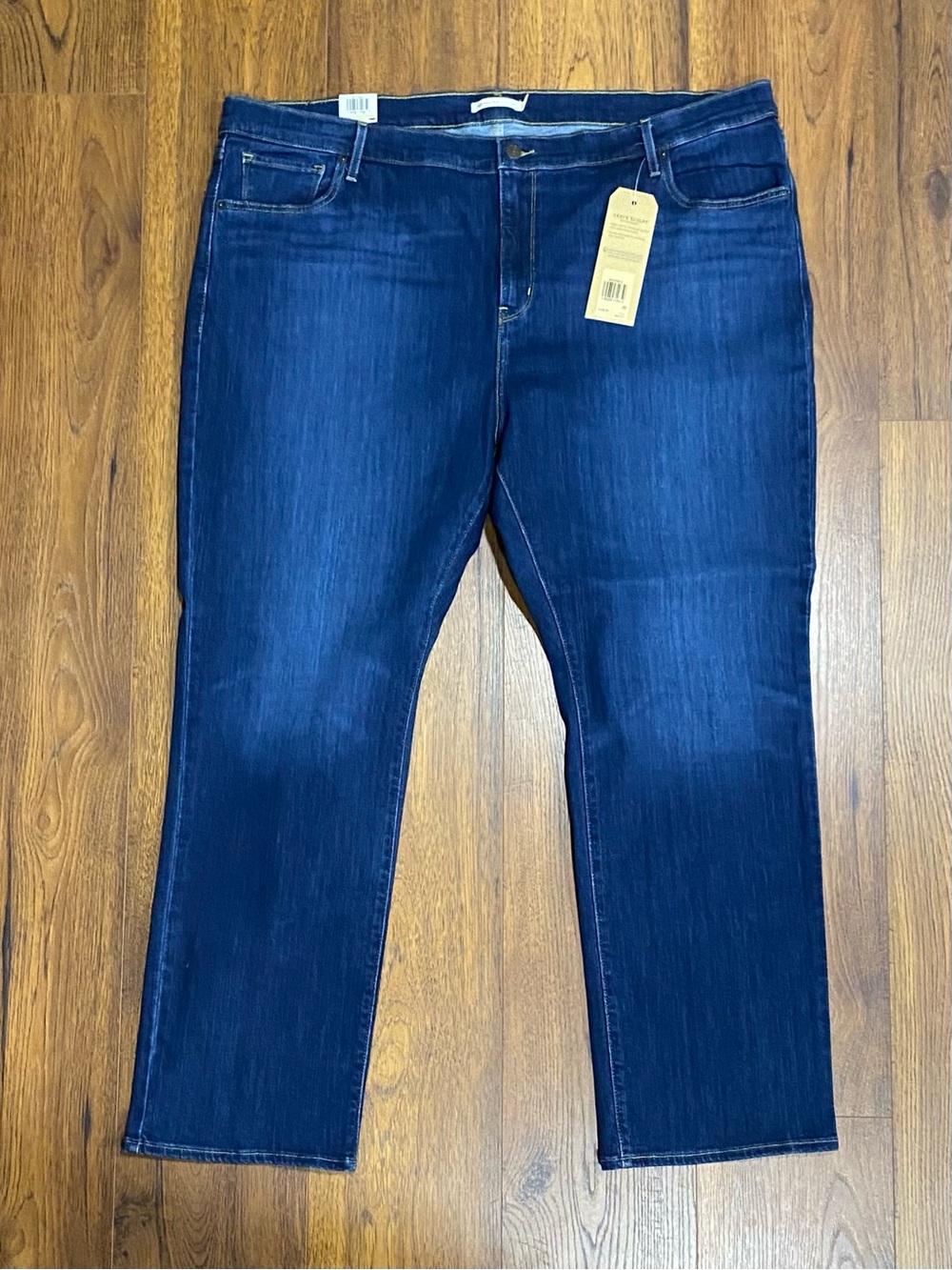 Levi’s Women’s 724 High Rise Hypersoft Medium Wash Denim Jeans Size 24W